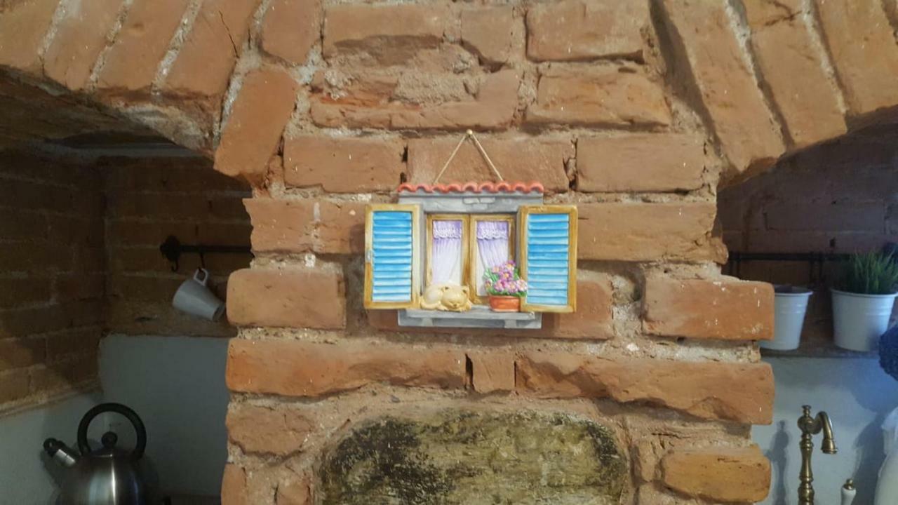 La Finestra Sul Borgo Holiday home